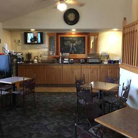 Moose Lake Lodge & Suites Kültér fotó