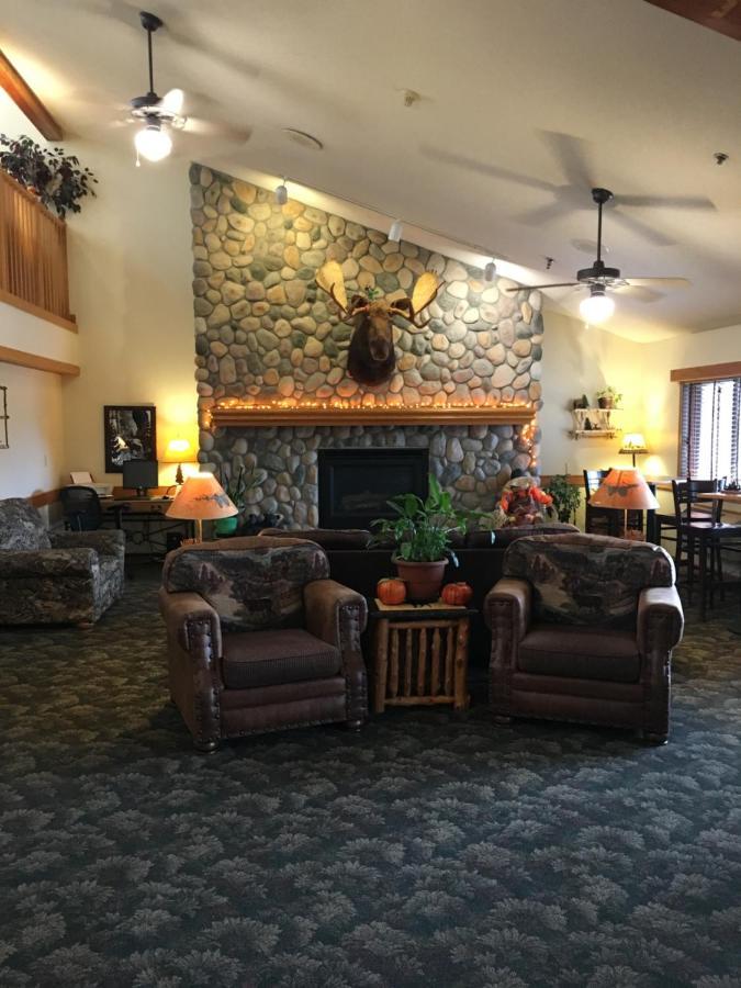 Moose Lake Lodge & Suites Kültér fotó