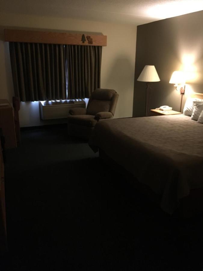 Moose Lake Lodge & Suites Kültér fotó